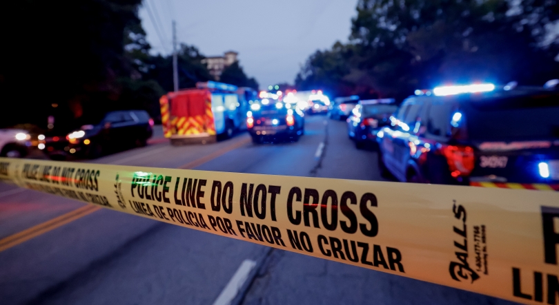 Imagem de Suspeito armado e polícia morrem em tiroteio junto a universidade em Atlanta