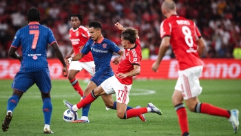 Imagem de Benfica afasta Nice e vai defrontar Fenerbahçe no play-off