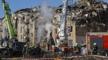 Imagem de Sobe para 17 o número de mortos nos ataques russos em Kiev