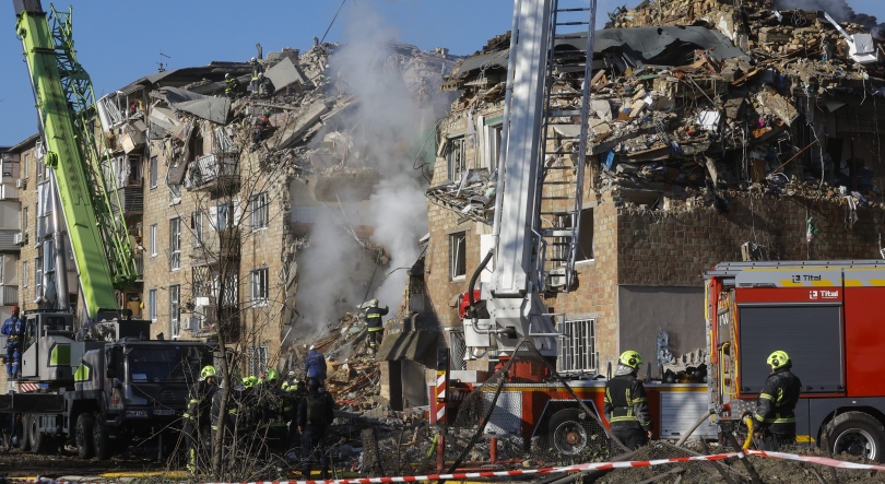 Imagem de Sobe para 17 o número de mortos nos ataques russos em Kiev