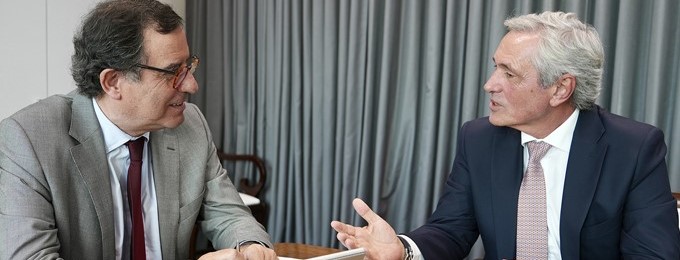 Imagem de Ministro e José Manuel lamentam cortes nos apoios às RUPs