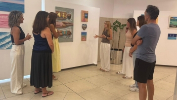 Imagem de ‘A ilha e a menina’ em exposição no Porto Santo (vídeo)