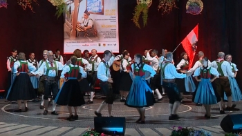 Imagem de Custo das viagens ameaça Semana Europeia de Folclore (vídeo)