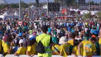 Imagem de Mais de um milhão de jovens foram ouvir o Papa Leão XIV (vídeo)