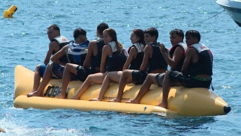 Imagem de Dia Internacional da Juventude assinalado no Lido (vídeo)