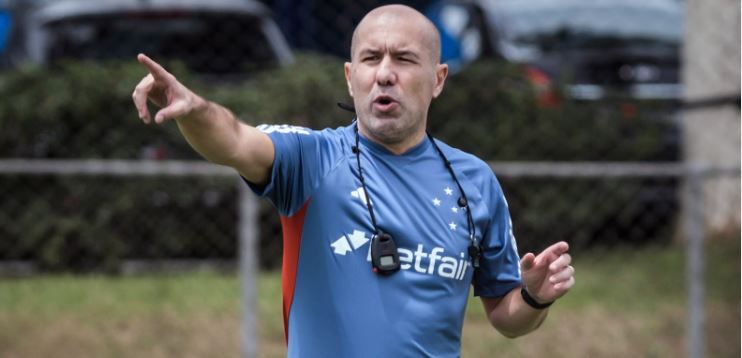Imagem de Jardim regressa aos triunfos no Cruzeiro no Brasileirão
