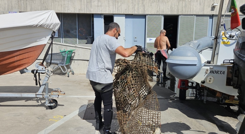 Imagem de Marina do Funchal recebe máquina de reciclagem de plástico (vídeo)