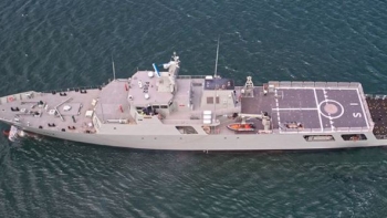 Imagem de Navio de patrulha oceânico Sines visita Cabo Verde