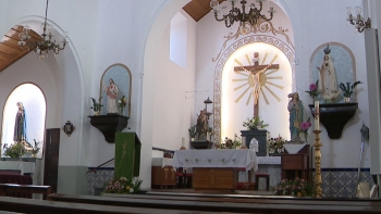 Imagem de Paroquianos querem afastar padre da Santa (vídeo)