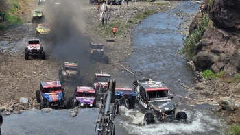 Imagem de Milhares de adeptos no Trial 4×4 de São Vicente (vídeo)
