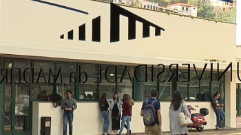 Imagem de Foram colocados no ensino superior 1.271 alunos (vídeo)
