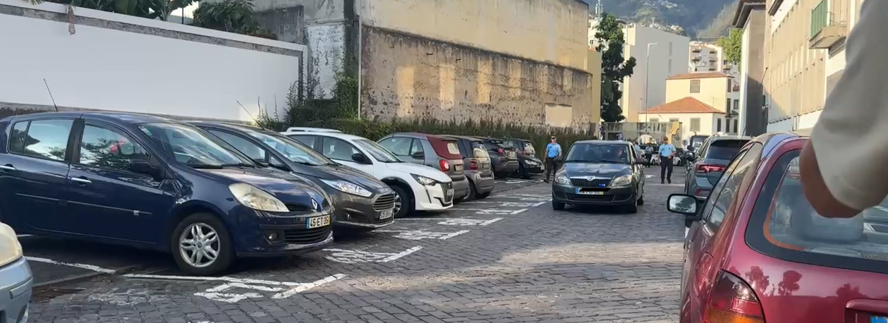 Imagem de Suspenso processo criminal de agressor a mulher em Machico (vídeo)