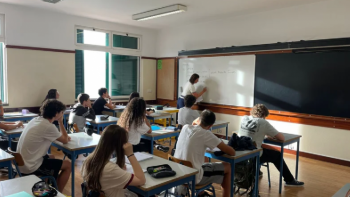 Imagem de Turmas com mais alunos do que o desejável (áudio)