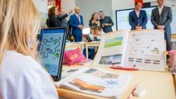 Imagem de Escolas trocam o período pelo semestre (áudio)
