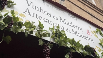 Imagem de Semana do Vinho e Artesanato na Rua dos Ferreiros (áudio)