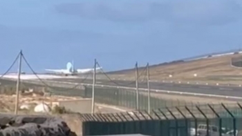 Imagem de Avião descola em parte da pista do Porto Santo (vídeo)