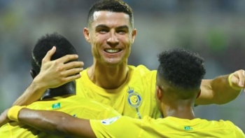 Imagem de Cristiano Ronaldo marcou mais dois golos