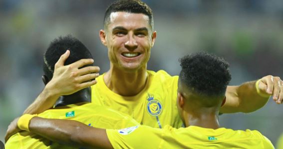 Imagem de Cristiano Ronaldo marcou mais dois golos