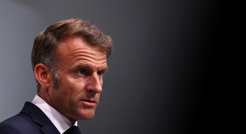 Imagem de Macron convoca líderes de partidos que apoiam Governo francês