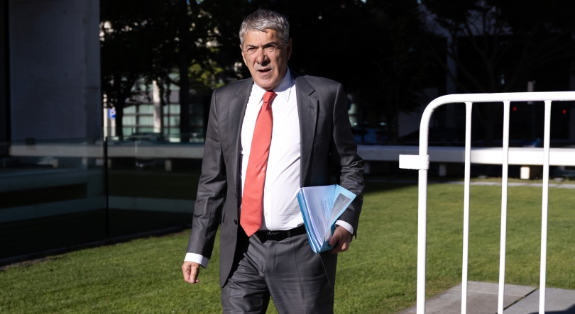 Imagem de MP usa escutas a Sócrates para provar jantar com Salgado, ex-governante nega