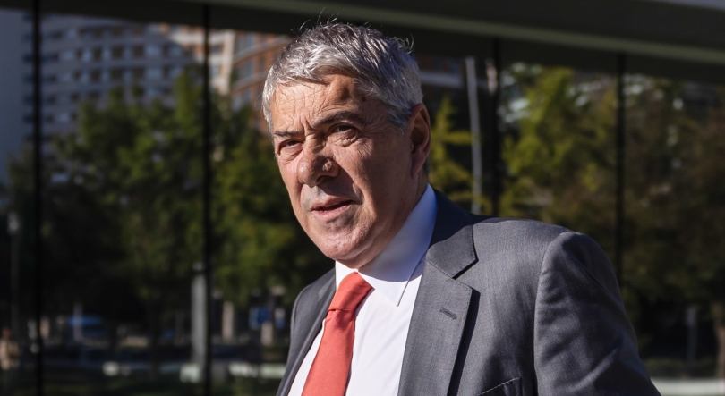 Imagem de Sócrates diz que foi a banca e não o grupo Lena que ganhou com chumbo do TGV