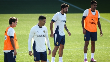 Imagem de Ronaldo e João Félix titulares na equipa de Portugal em Erevan