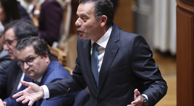 Imagem de Montenegro diz que PS será irrelevante