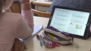 Imagem de Manuais digitais para os alunos dentro dos prazos (áudio)