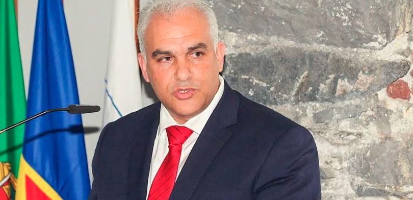 Imagem de Ricardo Gonçalves no gabinete do Ensino Superior