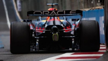 Imagem de Max Verstappen conquista pole position