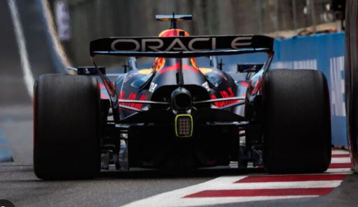 Imagem de Max Verstappen conquista pole position