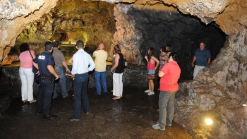 Imagem de Reabertura das grutas é prioridade em São Vicente (áudio)