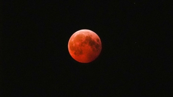 Imagem de Eclipse lunar poderá ser visível a “olho nú” se o tempo permitir (áudio)