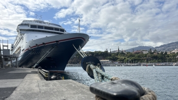 Imagem de APRAM pondera adaptar tarifários consoante emissões de gases dos navios (áudio)