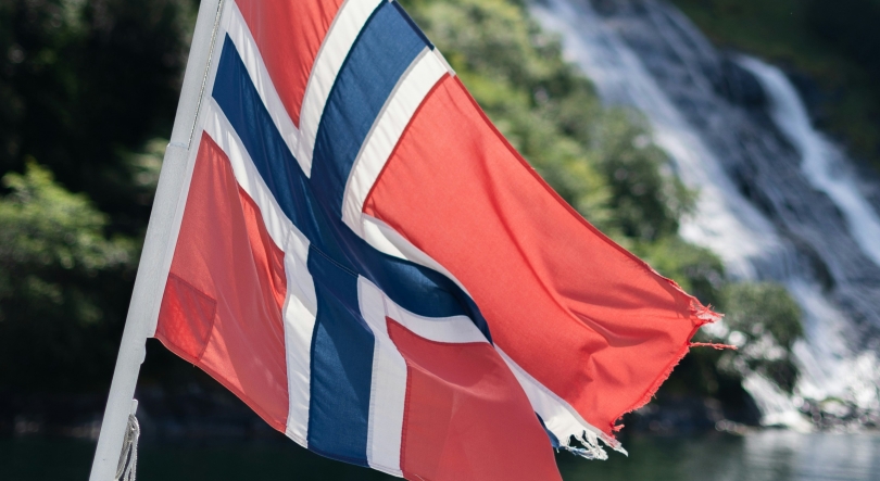 Imagem de Direita xenófoba ameaça vitória do centro-esquerda nas eleições norueguesas