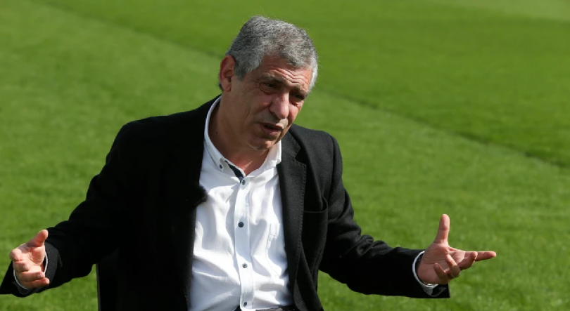 Imagem de Jornalistas do Azerbaijão ‘apertam’ Fernando Santos: “Algum voo direto da Islândia para Portugal?”