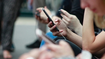 Imagem de Consumo de notícias nas redes sociais é tendência crescente e transgeracional