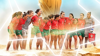 Imagem de Portugal bate Espanha e conquista Liga Europeia feminina de futebol de praia