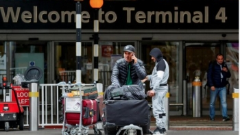 Imagem de Terminal 4 de Heathrow encerrado devido a incidente