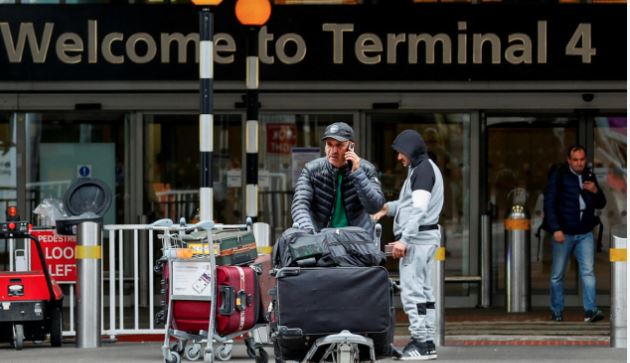 Imagem de Terminal 4 de Heathrow encerrado devido a incidente