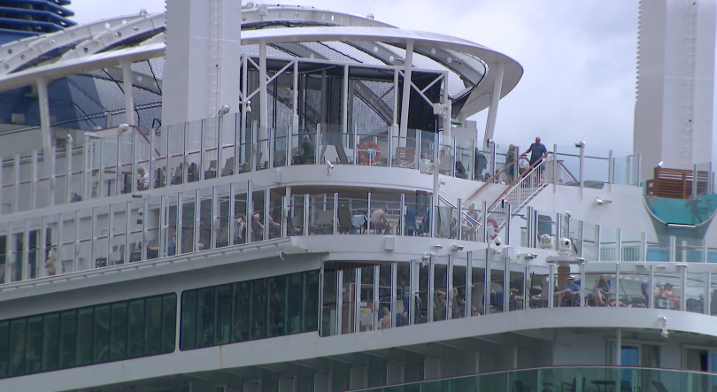 Imagem de Navios de luxo no Porto do Funchal (vídeo)
