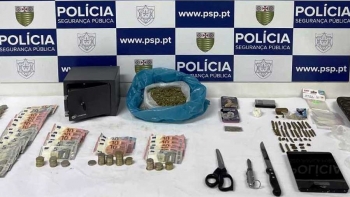 Imagem de Polícia de Câmara de Lobos apreende 497 doses de droga