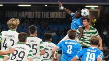 Imagem de Sporting soma primeira derrota na visita a Nápoles