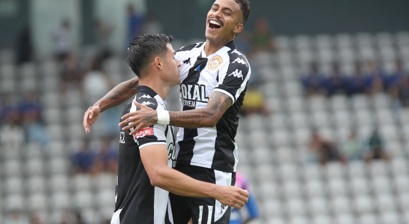 Imagem de Nacional alcança a primeira vitória na Madeira com uma boa exibição