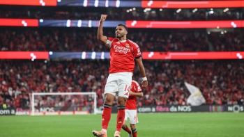 Imagem de Benfica vence com tranquilidade em dia de eleições