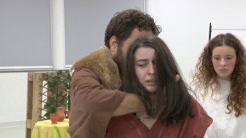 Imagem de Associação “Palco Vazio” apresenta a peça “Dalila e Sansão”  (vídeo)