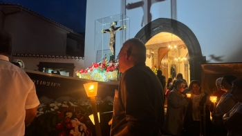 Imagem de Senhor dos Milagres leva vários fieis a Machico (vídeo)