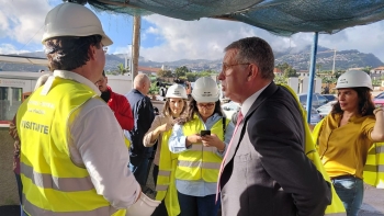 Imagem de Seguro diz que pode faltar dinheiro para tudo menos para a saúde (áudio)