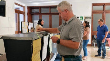 Imagem de Projeções preveem abstenção entre 43% e 48,3%