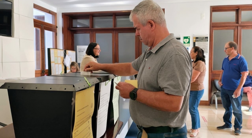 Imagem de Projeções preveem abstenção entre 43% e 48,3%